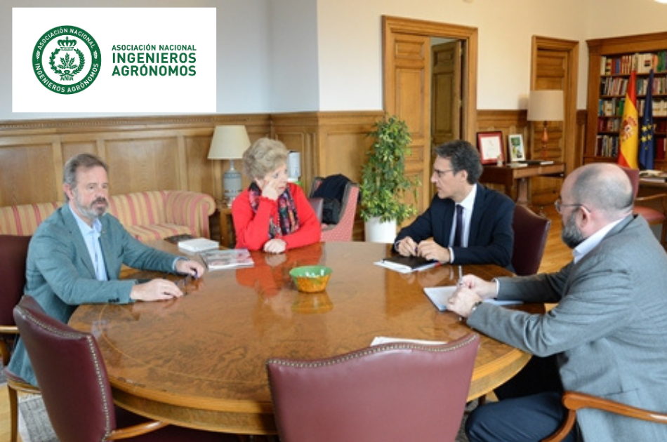 Mª Cruz Díaz, presidenta de la ANIA se reúne con Fernando Miranda, S. G. de Recursos Agrarios y Seguridad Alimentaria