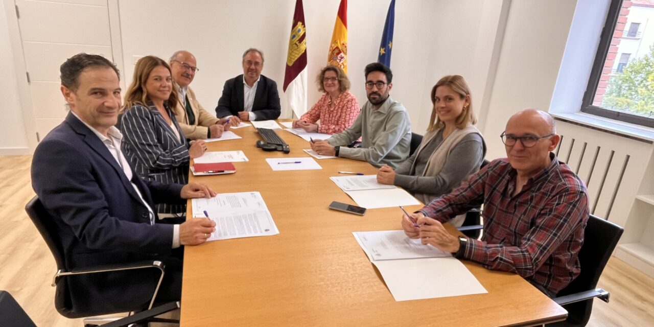 Reunión de seguimiento entre el COIAAB y la Gerencia del Catastro de Albacete